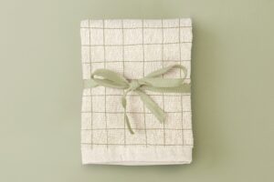 Beige bath towel in organic cotton